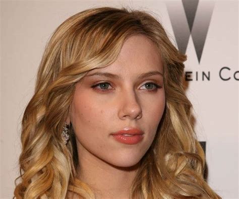 scarlet johanson bra size|Scarlett Johanssons Height, Weight, and Body Measurements ...